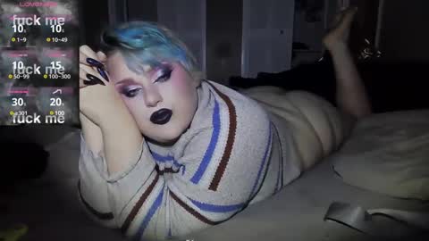 Snapshot of curvygothfemboy chatting on 01-24-25, 06:46 Curvygothfemboy online show from 01-24-25, 06:46