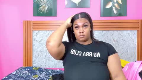 Snapshot of curvyhomebebe chatting on 02-15-26, 11:52 curvyhomebebe online show from 02-15-26, 11:52