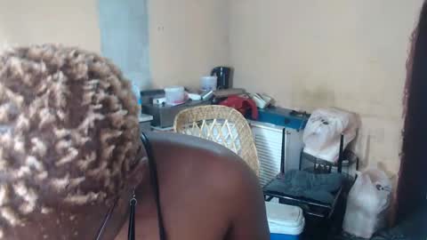 curvypear76x online show from 01-02-25, 07:33