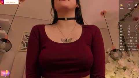 Snapshot of cute__cherry_ chatting on 12-18-25, 08:48 Amber online show from 12-18-25, 08:48