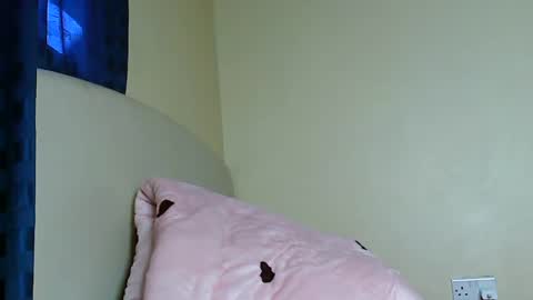 V EE online show from 01-21-25, 01:00