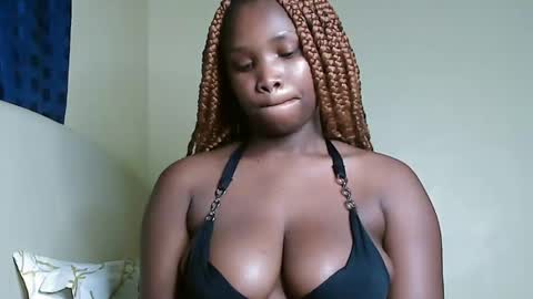 V EE online show from 02-18-25, 12:17