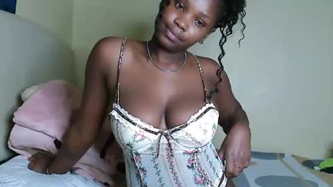 V EE online show from 03-02-25, 08:05