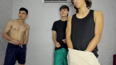 ARTURO-18  MATIAS-18  NIKOLAY-19  HADES-18  GABO-19 online show from 01-06-25, 05:38