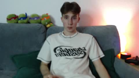 Snapshot of cute_brian chatting on 01-23-25, 09:50 Im Brian online show from 01-23-25, 09:50