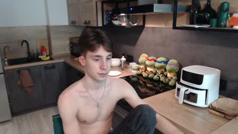 Snapshot of cute_brian chatting on 01-24-25, 05:42 Im Brian online show from 01-24-25, 05:42