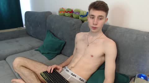 Snapshot of cute_brian chatting on 02-25-25, 06:14 Im Brian online show from 02-25-25, 06:14