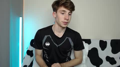 Snapshot of cute_brian chatting on 10-02-25, 12:56 Im Brian online show from 10-02-25, 12:56