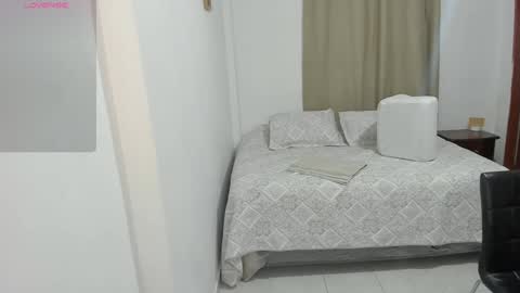 Snapshot of cute_brunett chatting on 12-09-24, 04:12 Sara online show from 12-09-24, 04:12