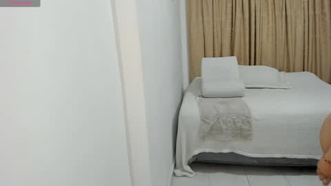 Snapshot of cute_brunett chatting on 01-18-25, 10:39 Sara online show from 01-18-25, 10:39