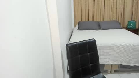 Snapshot of cute_brunett chatting on 02-09-25, 09:16 Sara online show from 02-09-25, 09:16