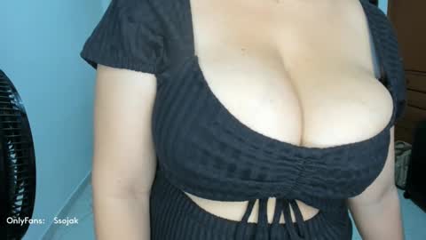 Snapshot of cute_brunett chatting on 09-13-25, 04:56 Sara online show from 09-13-25, 04:56