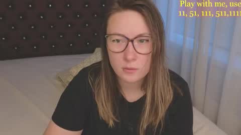 Everyday stream in the same time online show from 02-24-26, 05:27