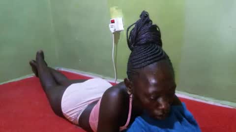 cute_doria online show from 10-13-25, 03:06