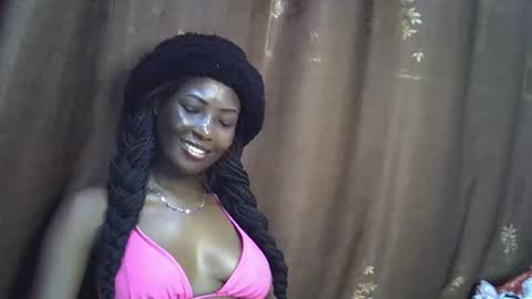 cute_emmy1 online show from 11-06-25, 12:28