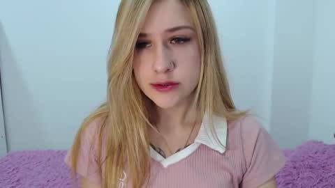 Snapshot of cute_isaa chatting on 02-23-25, 09:59 Isabella online show from 02-23-25, 09:59