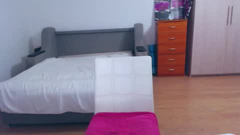 Snapshot of cute_jes chatting on 01-27-25, 05:26 cute_jes online show from 01-27-25, 05:26