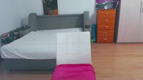 Snapshot of cute_jes chatting on 03-01-25, 07:15 cute_jes online show from 03-01-25, 07:15