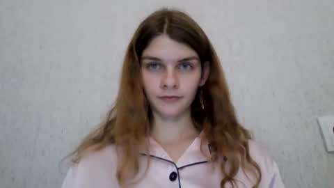 cute_kitte online show from 12-14-24, 10:18