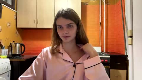 cute_kitte online show from 01-05-25, 11:12