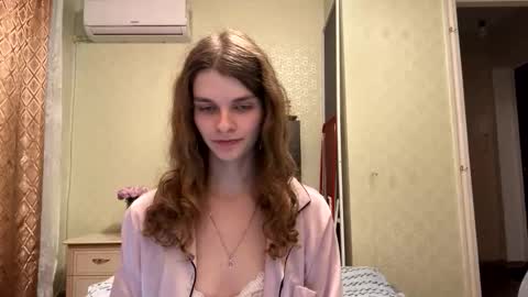cute_kitte online show from 10-17-25, 07:16