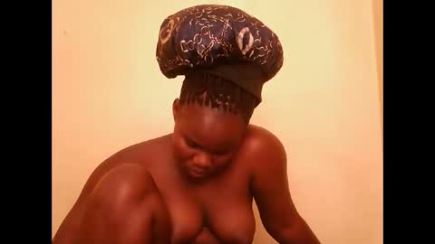 cute_latifah online show from 02-13-26, 11:39