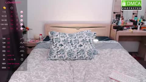 Milana online show from 11-11-25, 09:09