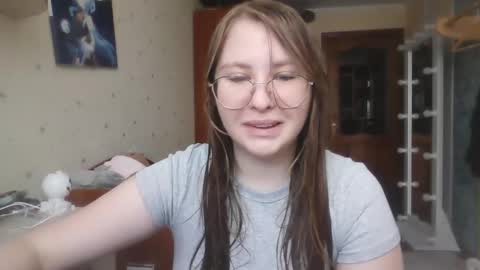 Veronica online show from 03-09-25, 11:03