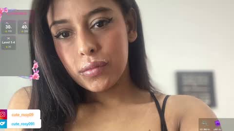 Snapshot of cute_rosy chatting on 12-06-24, 05:55 rosy online show from 12-06-24, 05:55