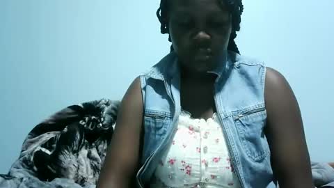 Snapshot of cute_roxie chatting on 01-19-25, 05:39 cute_roxie online show from 01-19-25, 05:39
