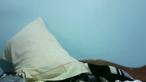 Snapshot of cute_roxie chatting on 02-09-25, 10:42 cute_roxie online show from 02-09-25, 10:42