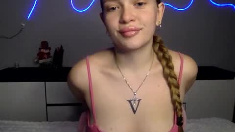 cute_shy06 online show from 01-16-26, 07:18