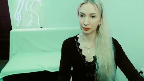 Snapshot of cute_smile_shy chatting on 02-09-26, 06:56 cute_smile_shy online show from 02-09-26, 06:56