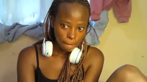 Snapshot of cute_sonny chatting on 11-14-25, 06:23 cute_sonny online show from 11-14-25, 06:23