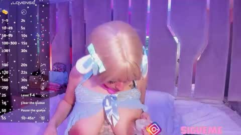 Snapshot of cute_stoone chatting on 02-12-26, 08:26 SOLEI online show from 02-12-26, 08:26