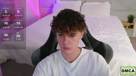 Snapshot of cute_thomas chatting on 12-02-24, 08:33 Thomas - online show from 12-02-24, 08:33