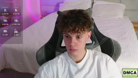 Snapshot of cute_thomas chatting on 12-25-24, 08:07 Thomas - online show from 12-25-24, 08:07