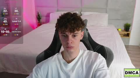 Snapshot of cute_thomas chatting on 12-28-24, 07:22 Thomas - online show from 12-28-24, 07:22