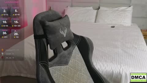 Snapshot of cute_thomas chatting on 01-12-25, 09:19 Thomas - online show from 01-12-25, 09:19