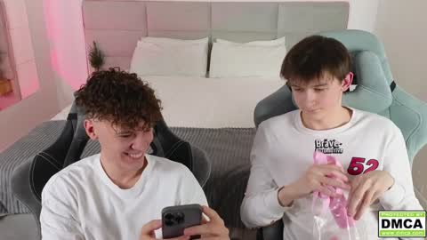 Snapshot of cute_thomas chatting on 01-15-25, 07:01 Thomas - online show from 01-15-25, 07:01