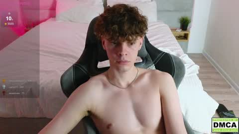 Snapshot of cute_thomas chatting on 01-24-25, 12:42 Thomas - online show from 01-24-25, 12:42