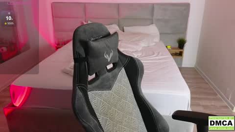 Snapshot of cute_thomas chatting on 02-04-25, 09:10 Thomas - online show from 02-04-25, 09:10