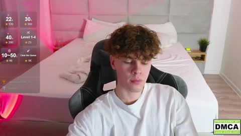 Snapshot of cute_thomas chatting on 02-05-25, 12:20 Thomas - online show from 02-05-25, 12:20