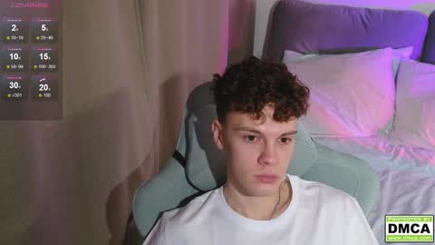 Snapshot of cute_thomas chatting on 12-14-25, 03:39 Thomas - online show from 12-14-25, 03:39