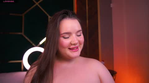 Amber online show from 01-12-25, 04:52