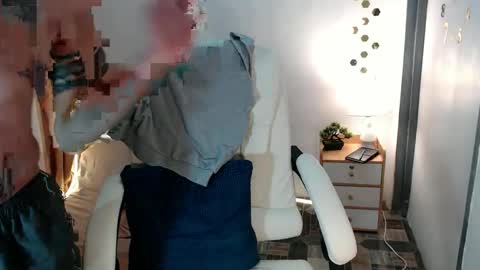 Steph online show from 01-24-25, 12:10