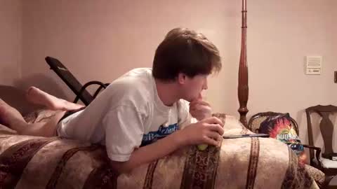 Snapshot of cuteboii29 chatting on 02-22-25, 03:01 cuteboii29 online show from 02-22-25, 03:01