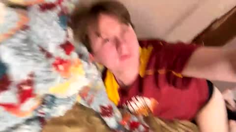 Snapshot of cuteboii29 chatting on 01-11-26, 04:39 cuteboii29 online show from 01-11-26, 04:39