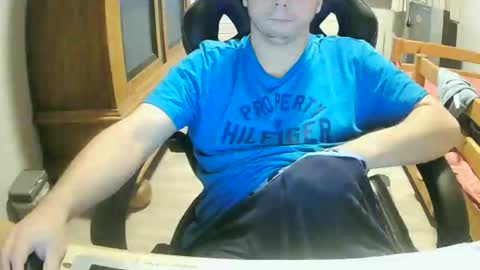 Cuteboy090 online show from 09-20-25, 04:08