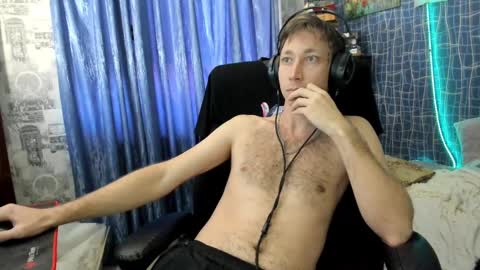 cuteboy228 online show from 03-04-25, 02:53